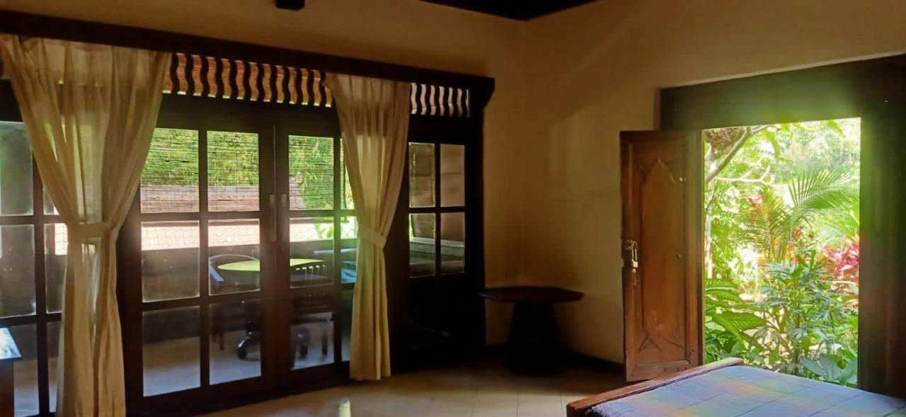 Family Guest House Ubud Esterno foto